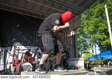 Twiztid Performing Live At Dte Energy Music Theater As Special Guest For Rob Zombie On 9-18-2021