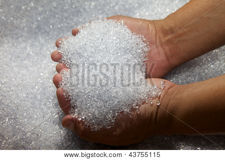 Bunke af plast pellets