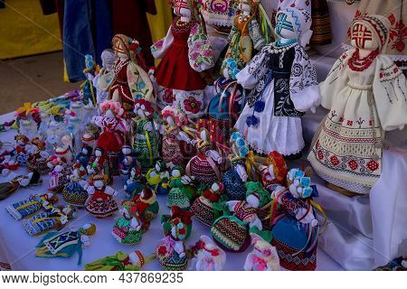 Korosten', Ukraine - September 4, 2021: An Open-air Traditional Craft Fair On A City Street. Shown A