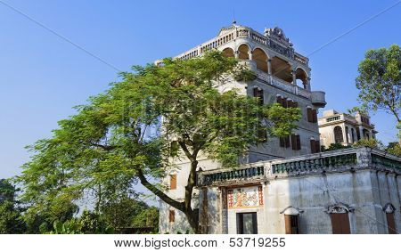 Kaiping Diaolou and Villages in China 
