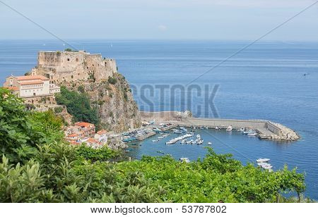 Scilla, Calabria, Ruffo Castle and town 