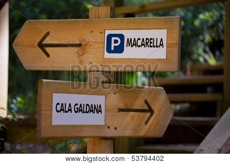 Menorca track sign to go Macarella or Cala Galdana in Balearic islands