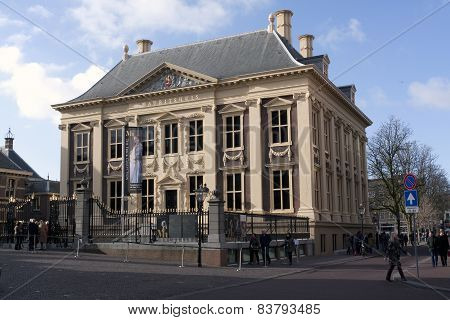The Mauritshuis Entrance View