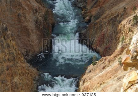 Yellowstone şelale