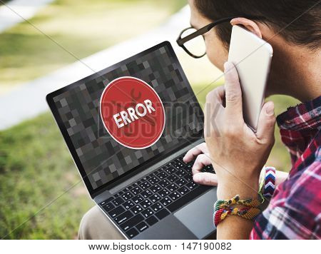 Error Something Went Wrong Under Construction Concept