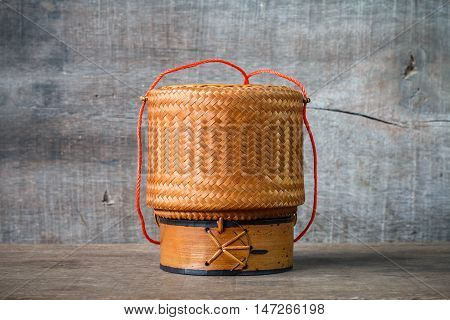 bamboo container for holding cooked glutinous rice