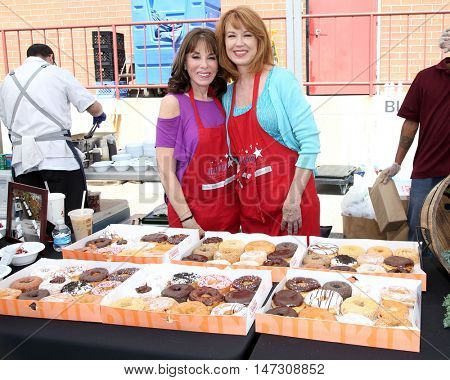 LOS ANGELES - SEP 9:  Kate Linder, Lee Purcell at the Police and Fire Fighters Appreciation Day BBQ at the LAPD Hollywood Division on September 9, 2016 in Los Angeles, CA