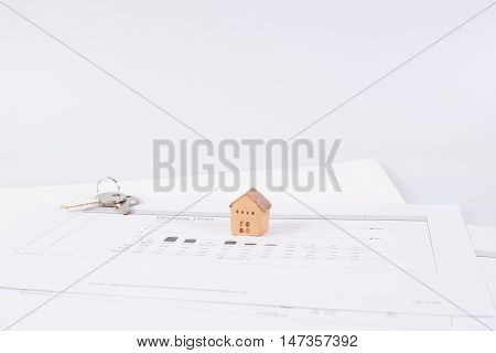House and keyring invesment and realestate cconcept