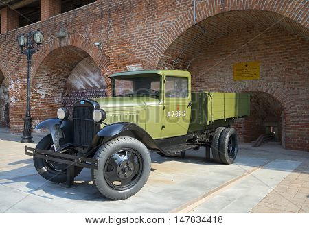 NIZHNY NOVGOROD, RUSSIA - AUGUST 27, 2015: Truck GAZ-AA in the exposition of military equipment. The Kremlin of Nizhny Novgorod. Historical landmark