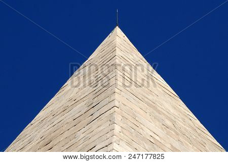 Rome, Roma, Piramide Cestia, Italy, Lazio, Europe