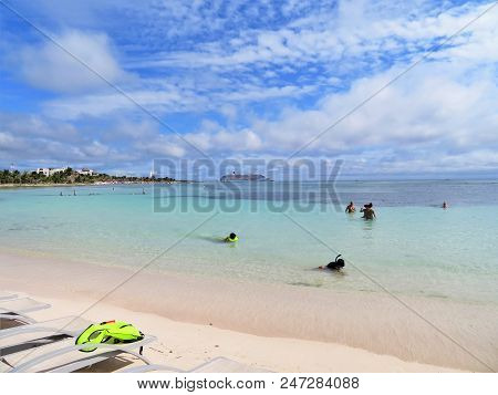 Costa Maya, Mexico - 11/30/17 - Tourists Enjoying The Beautiful Beach Area Of Costa Maya, Mexico