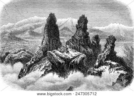 Peaks of Mount Argi, in ancient Cappadocia, near Cesaree, vintage engraved illustration. Magasin Pittoresque 1855.