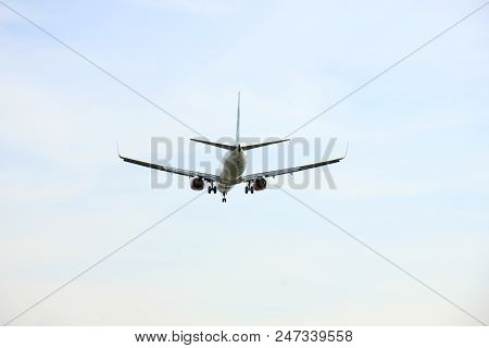 Amsterdam, The Netherlands -  April 1st 2016: Ph-ggx Transavia Boeing 737 Approaching Polderbaan Run