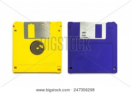 Floppy disk magnetic computer.