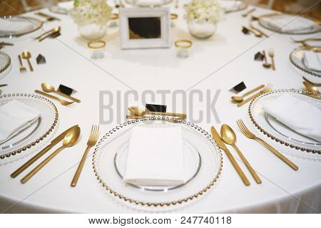 Wedding Reception Dinner Table Arrangement For Luxury Wedding With Dining Tableware