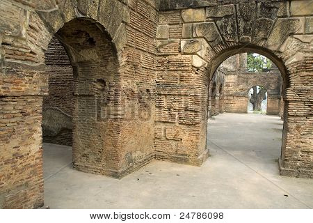 Oblouky na pobyt, Lucknow