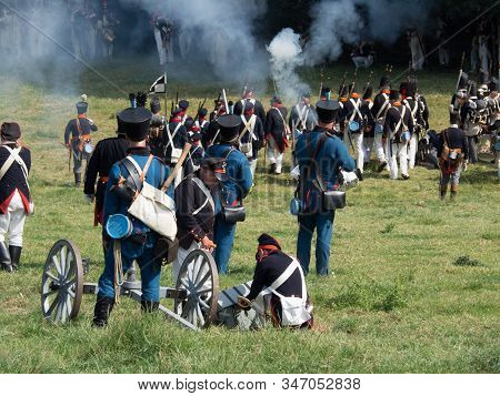 Waterloo, Belgium - June 18 2017: People From All O Ver Europe Participate In The Re-enactment Of Th