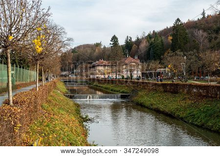 Luhacovice, Czech Republic - November 17, 2019: Stavnice Creek In The Center Of Luhacovice Spa After