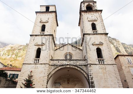 Montenegro,kotor, 10.01.2020 Years, The Cathedral Of Saint Tryphon