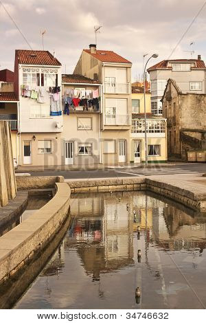 Reflecting houses at Rianxo