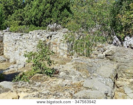 Ruins Of The Roman Baths-the Thermae Of The Fortress Of Charax (i Century Ad), On The Southern Spur 