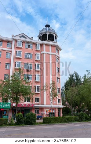 China, Heihe, July 2019: Residential Building, Streets Of The Chinese City Of Heihe In The Summer
