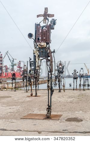 Gdansk, Poland - January 27, 2020: Rozbitkowie I Pakerzy Sculpture Made By Czaslaw Podlesny At Cloud