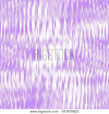 Vibrant Vivid Wavy Ripple Blur Seamless Swatch