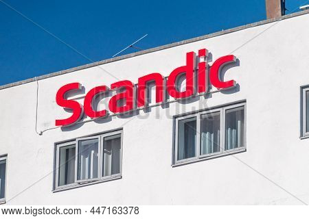 Oslo, Norway - September 25, 2021: Logo Of Scandic Hotels Group Ab. Scandic Hotels Is A Hotel Chain 