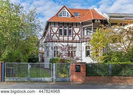 Berlin, Germany - October 12, 2021: Mansion At Baseler Street 70 In The 19th-century Villenkolonie L