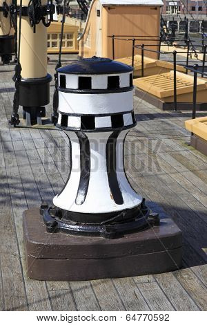 Old Ships Capstan