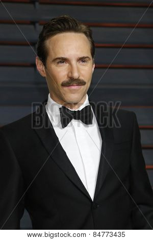 LOS ANGELES - FEB 22:  Alessandro Nivola at the Vanity Fair Oscar Party 2015 at the Wallis Annenberg Center for the Performing Arts on February 22, 2015 in Beverly Hills, CA