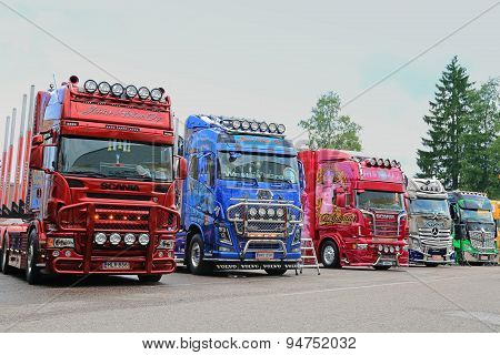 Line Up Of Show Trucks At Riverside Truck Meeting 2015