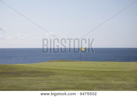 Golfbane og havet