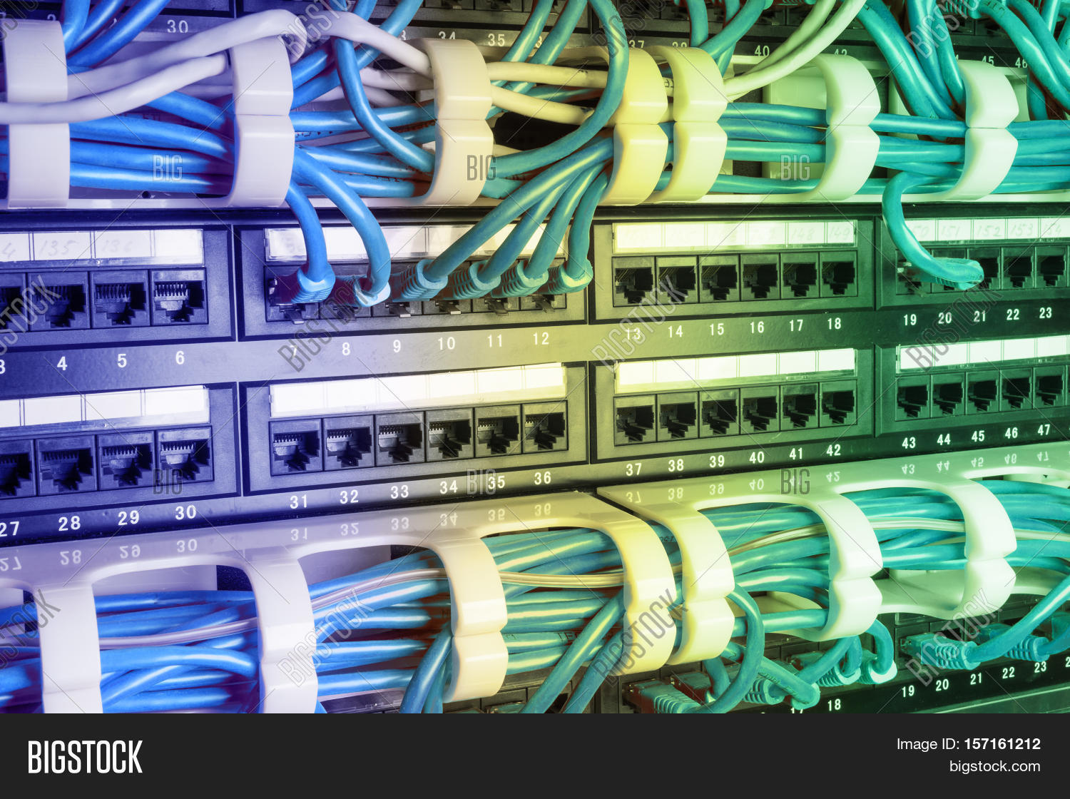 Server Rack 图片和照片(免费试用) | Bigstock