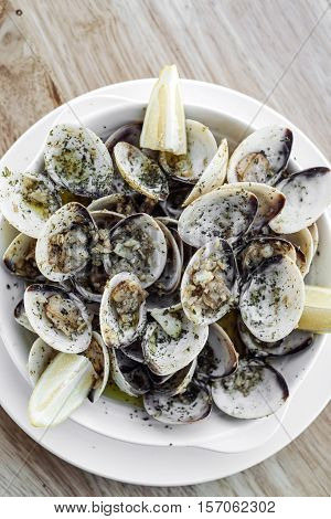 garlic white wine steamed clams seafood portuguese tapas simple snack
