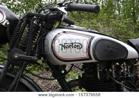 Norton Model 18, 1934, , Photographed at Coleford Carnival of transport, England. 11th April 2009. (nearside top front quarter)