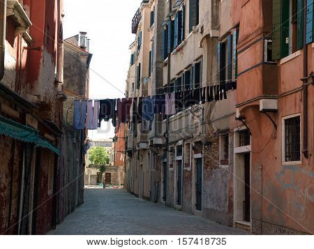 Venice - peaceful and charming district of Dorsoduro