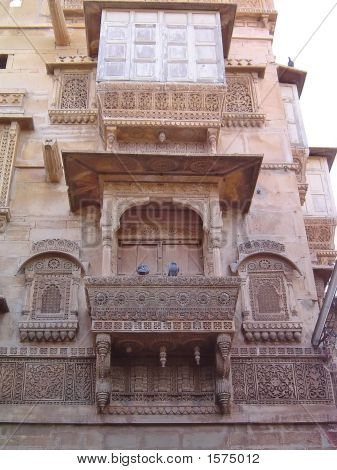 東洋フロントの家のバルコニーが付き、ムンバイ、インド