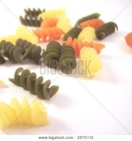 Těstoviny barevná spirála