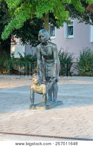 Frankfurt Oder, Germany - August 19, 2018: Sculpture Of Woman And Child At Frankfurt Oder.