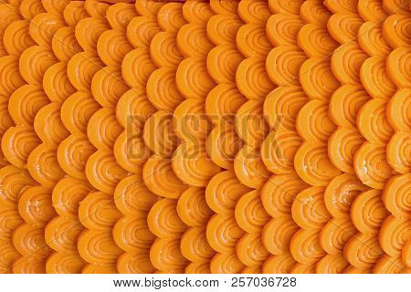 Art Of Candle Pattern Like Feather In Candle Ceremony