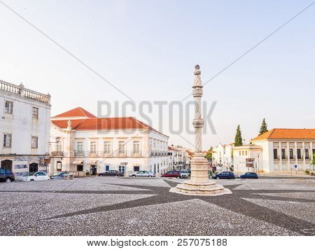 Estremoz, Portugal - August 23, 2018: Central Square Of Estremoz With A Marble Pillory In Manueline 