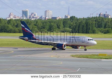 Saint Petersburg, Russia - June 20, 2018: The Airbus A320 (vq-bcn) Of Aeroflot Airline On The Pulkov