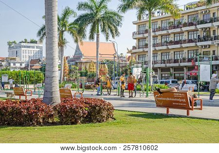 Phnom Penh, Cambodia - April 9, 2018: Preah Sisowath Quay - The Boulevard Running Along The Banks Of
