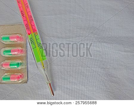 Medicine Medical Pharmacy Health Care Help Colored Scale Glass Thermometer Temperature Measuring Too