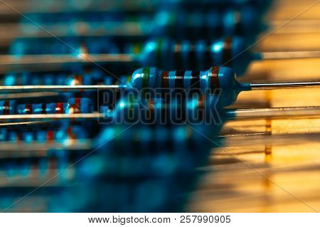 Many New Resistors Stay Together In Close-ups