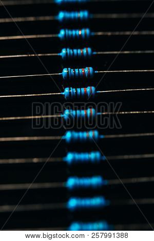Many New Resistors Stay Together In Close-ups