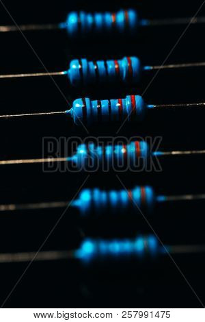 Many New Resistors Stay Together In Close-ups