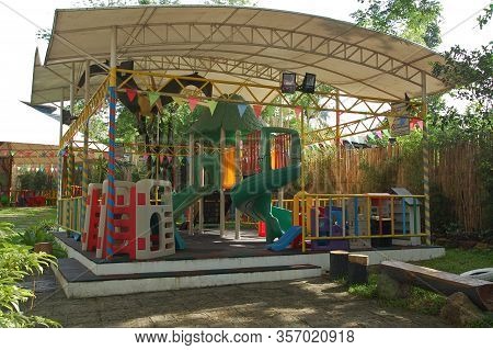 Bulacan, Ph - Oct. 16: Cherubin Gardens Covered Playground On October 16, 2015 In Meycauayan, Bulaca